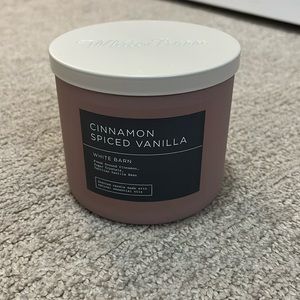 NWOT White Barn Cinnamon Spiced Vanilla Candle 14.5 oz